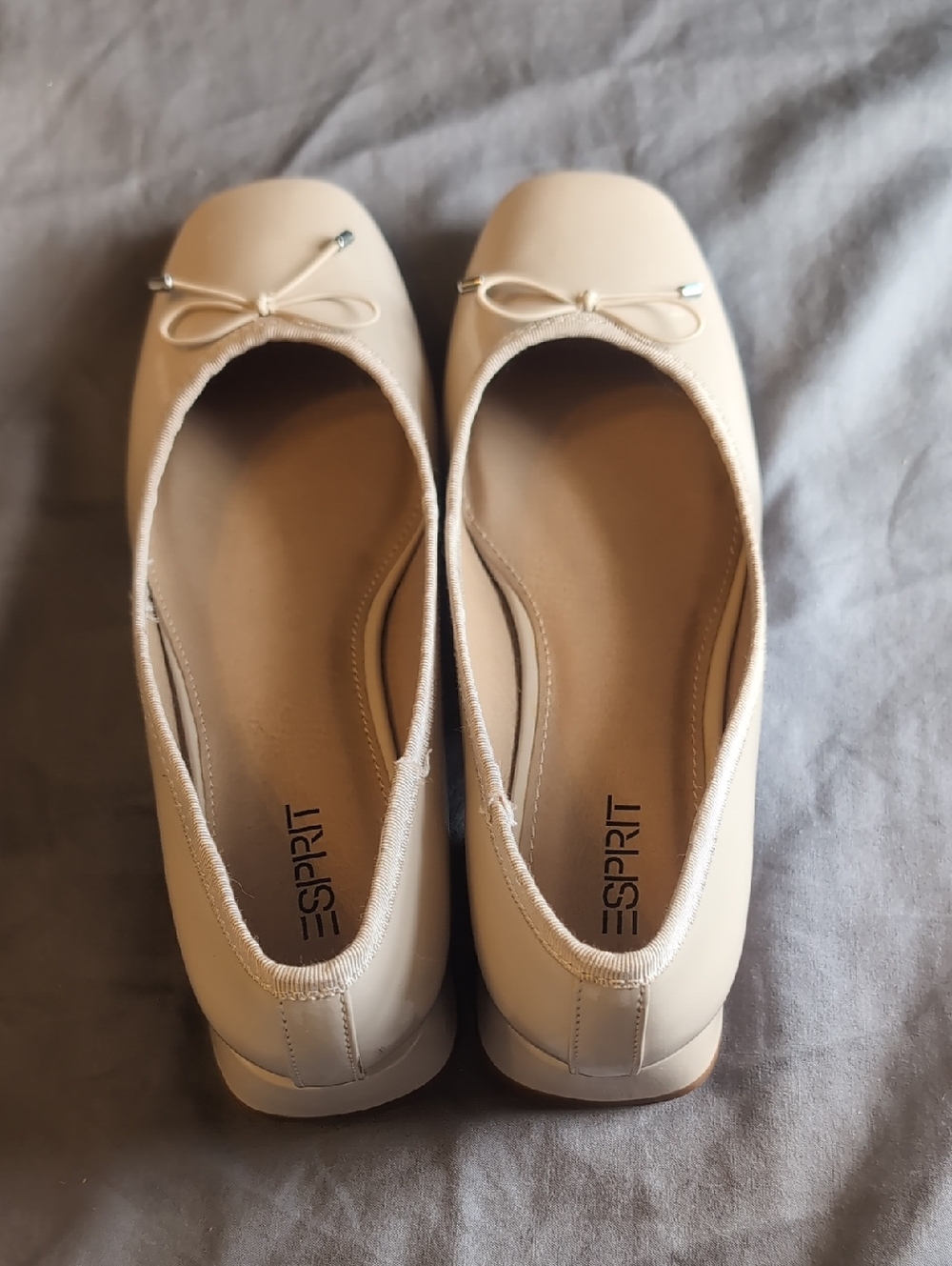 Esprit Women's Beige Bow Ballet Flats
